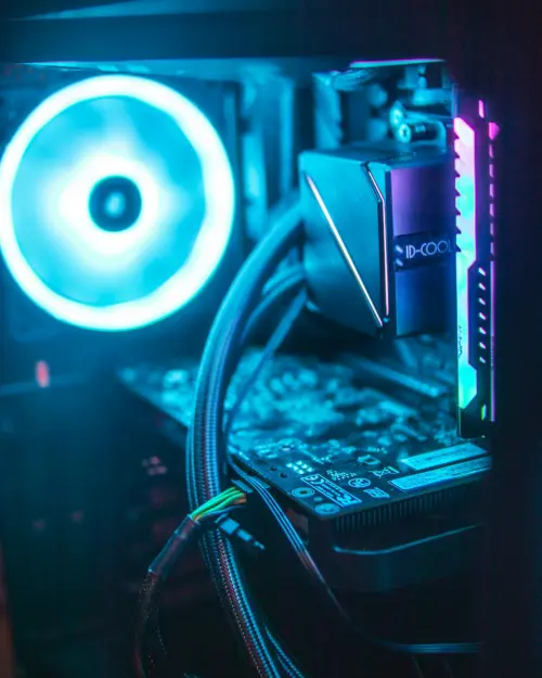 Piano Transizione 5.0, Assintel critica lo stop agli incentivi per il cloud
