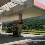 Emissioni e nuove regole Ue, stangata su carburanti e bollette per famiglie e imprese